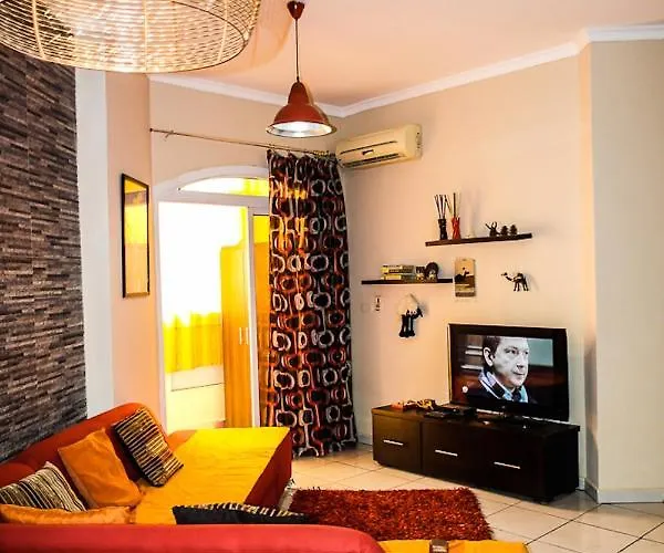 Desert Pearl Art Apartment